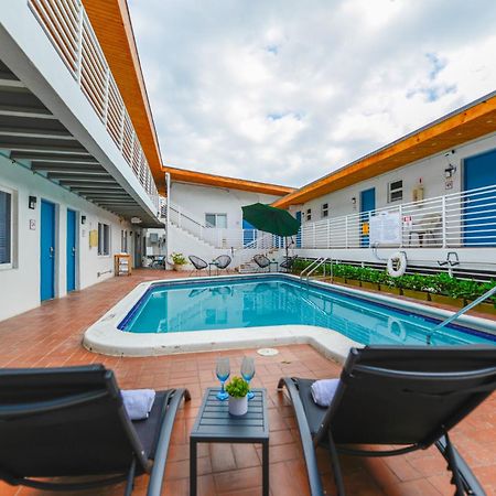 The Mariner Suites #22 - Beachfront Studio Hollywood Eksteriør bilde